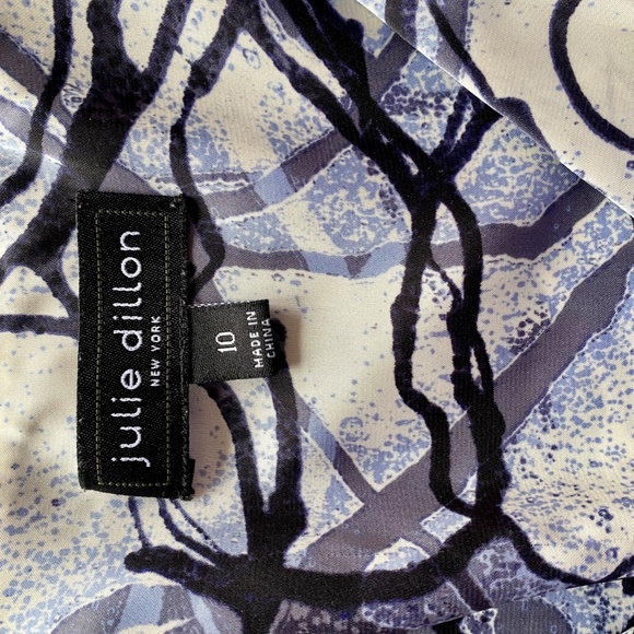 Julie Dillon Ruffled V-Neck Dress - 10 - Picture 5 of 6